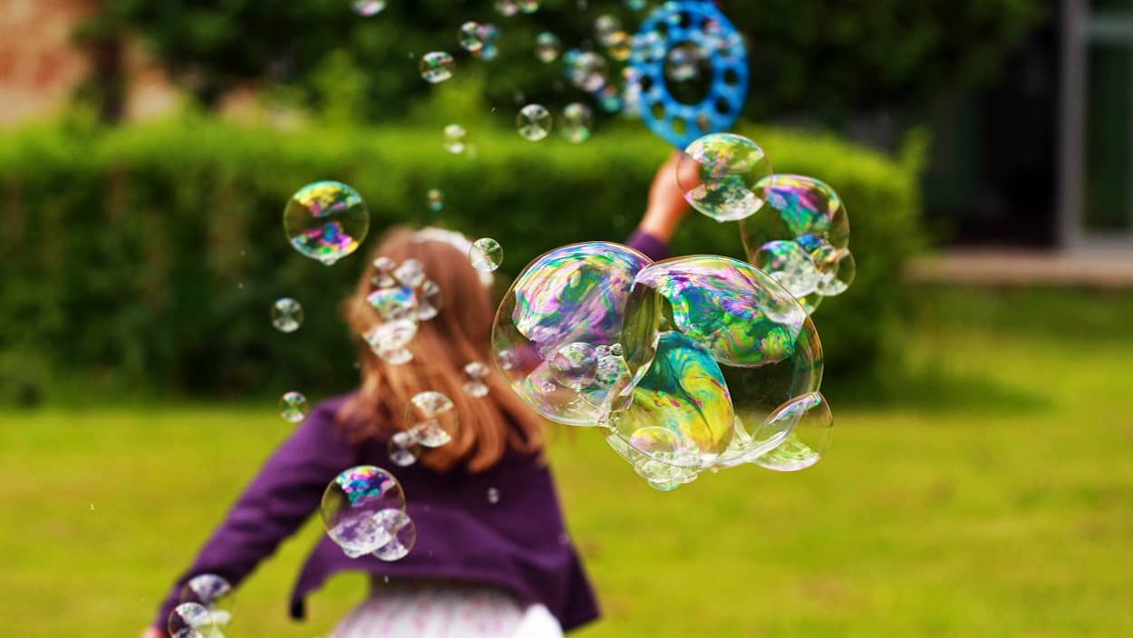 Spiele für die Sommerparty: Seifenblasen