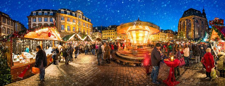 Ein Weihnachtsmarkt in Deutschland