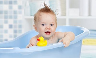 Baby Haare waschen